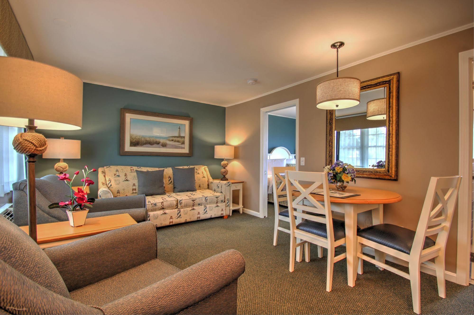 Colonial Acres Resort Уэст-Ярмут Экстерьер фото